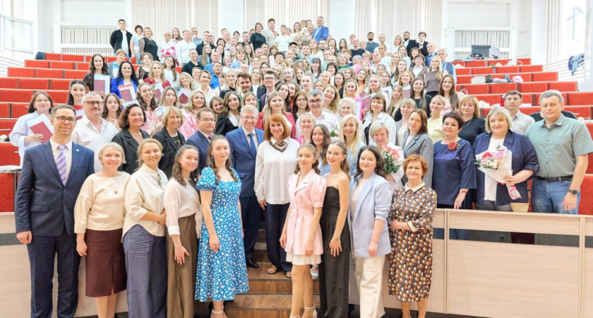 В ГИПУ красные дипломы получили 52 выпускника
