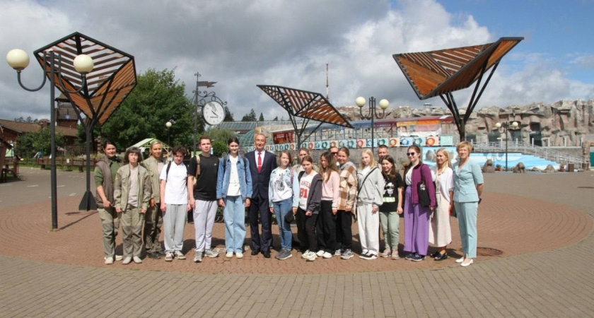 В Зоопарке Удмуртии помогают школьникам стать ветврачами
