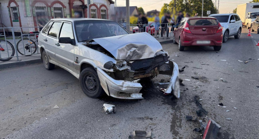 Пьяный лихач разбил четыре автомобиля в Увинском районе Удмуртии