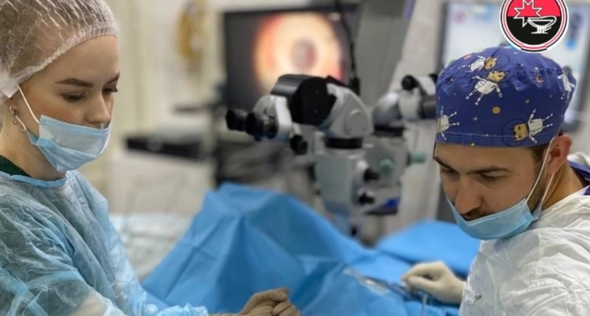 Редкую операцию по имплантации искусственной иридоциклитовой диафрагмы провели врачи в Удмуртии