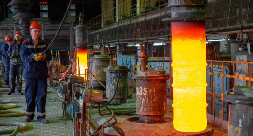 Глазовских металлургов поздравили накануне с профессиональным праздником