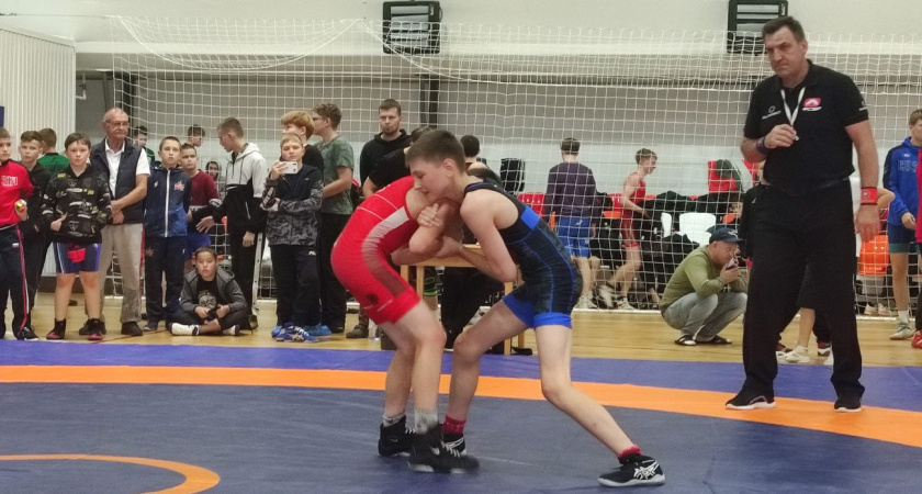 В Глазове прошли Всероссийские соревнования по греко-римской борьбе