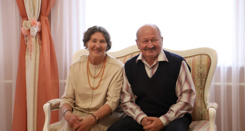 В ЗАГСе Глазовского района поздравили с золотой свадьбой пару Гайсы и Надежды Касимовых