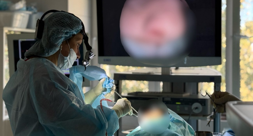 Врачи из Удмуртии удалили большую опухоль гипофиза через нос