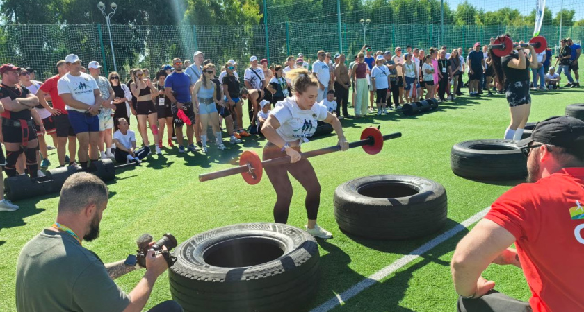 Серебро в силовом экстриме среди женщин на Всероссийских соревнованиях получила спортсменка из Удмуртии