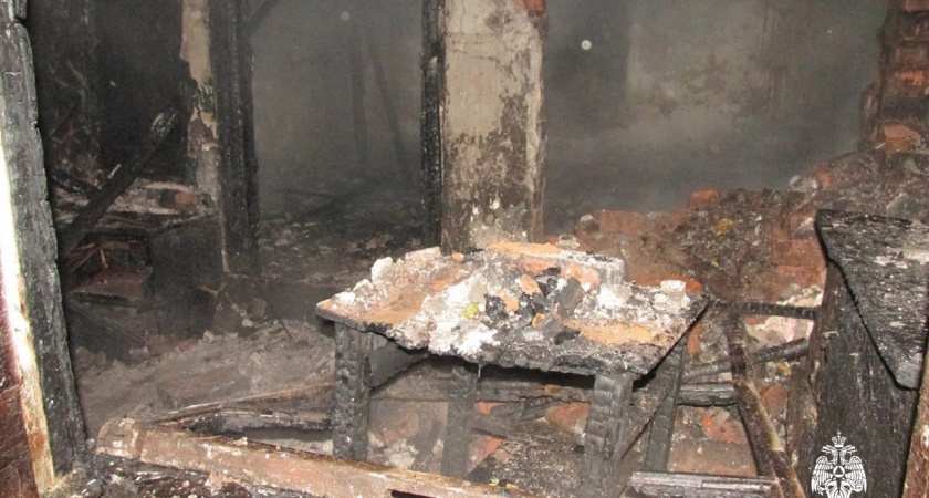 В Удмуртии детская шалость с огнем привела к пожару