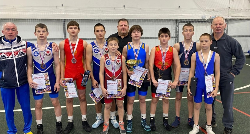 Борцы из Глазова вновь отличились на соревнованиях