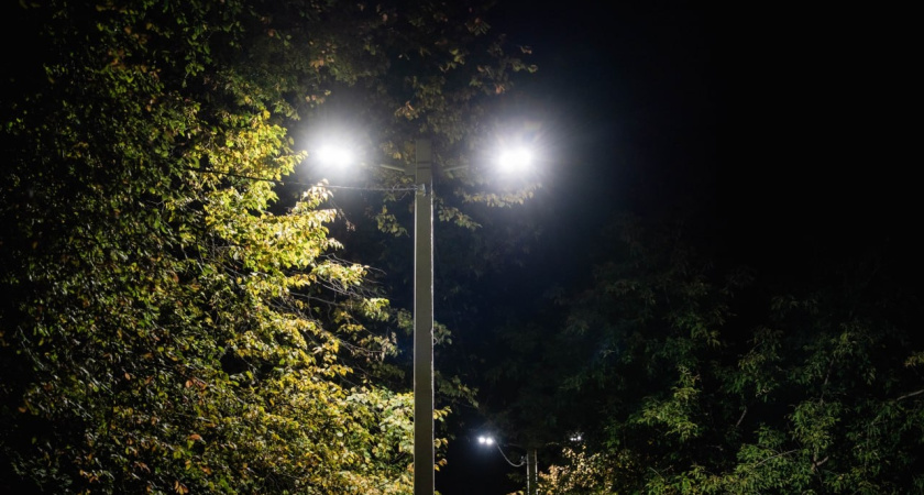 На 20 участках в Глазове установили освещение