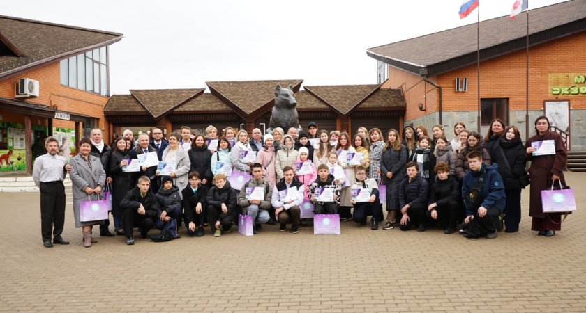 Глазовская Гимназия № 8 награждена особым призом Международной премии «Экология – дело каждого»