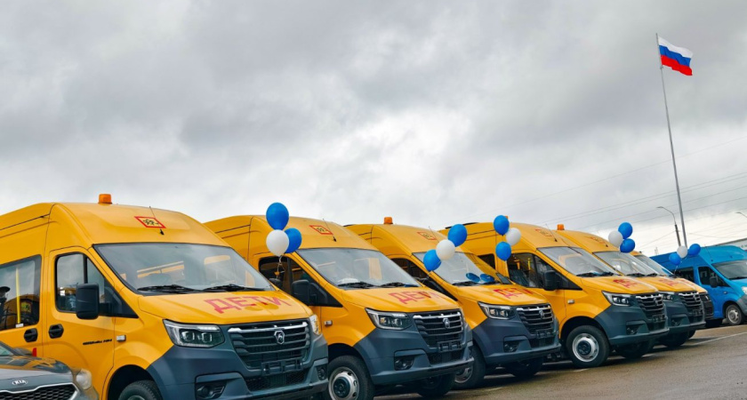 Новые автобусы пополнили школьные автопарки Удмуртии