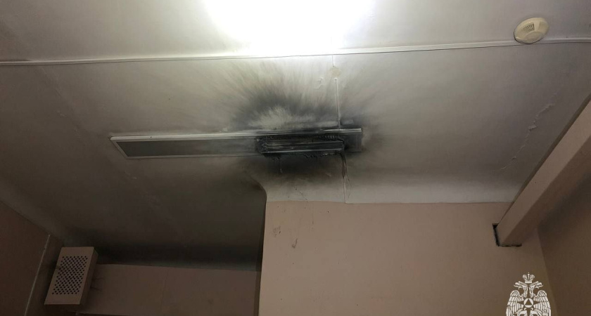 Рабочие потушили пожар в детском саду Ижевска