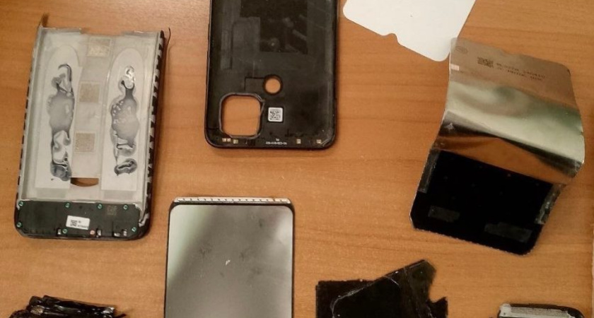 Глазовские школьники чуть не устроили пожар в школе 