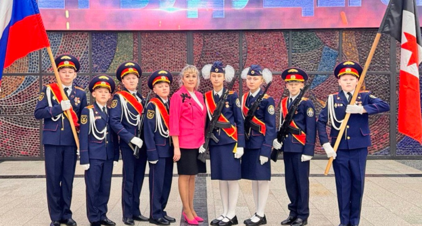 Балезинские кадеты стали лучшей знаменной группой страны