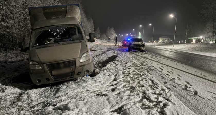 В Удмуртии пьяный водитель легковушки спровоцировал ДТП