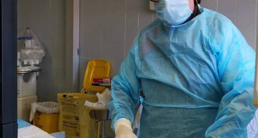 В Глазовской межрайонной больнице провели операции с помощью ангиографа