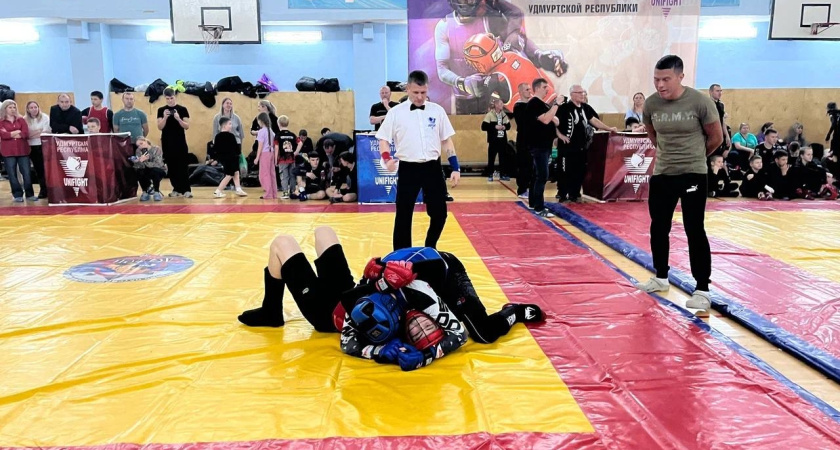 В Удмуртии прошло первенство и чемпионат по универсальному бою «средства защиты»