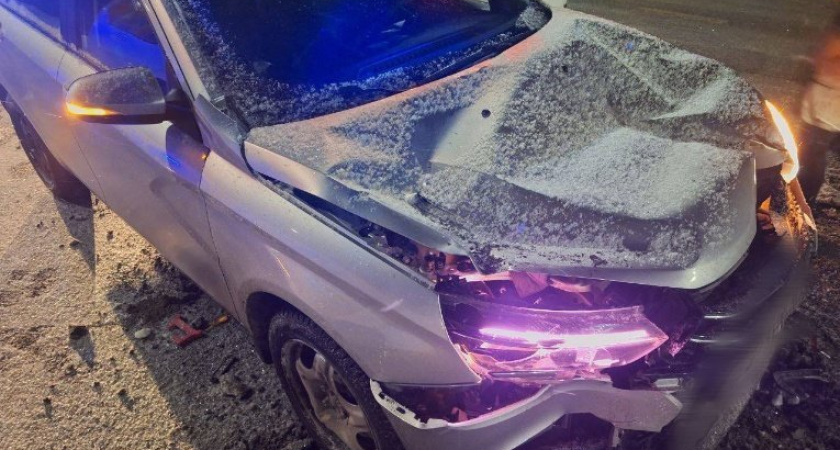 Пьяный водитель спровоцировал ДТП с грузовиком в Удмуртии из-за несоблюдения дистанции