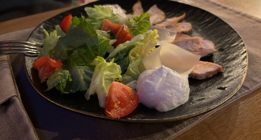 Владелец кафе в Удмуртии выплатит компенсацию подросткам после массового отравления