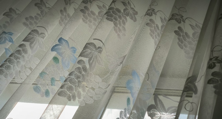 Такие шторы уже прошлый век: тренды в текстиле для гостиной в 2026 году - простые хитрости для уютного интерьера