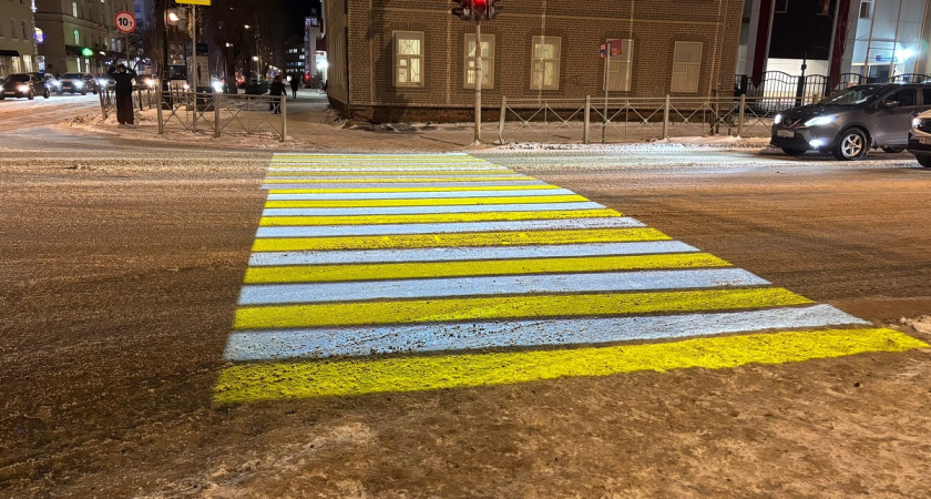 Шаг на "зебру" больше не аргумент: Верховный суд ответил, когда водитель должен уступить дорогу пешеходу