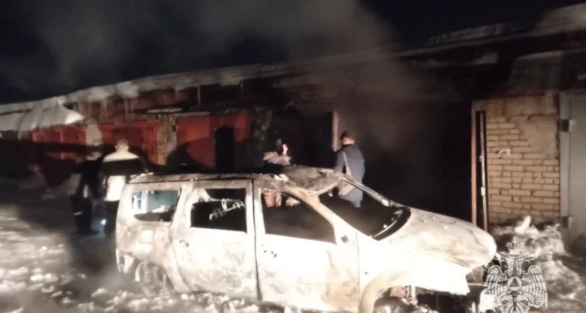 В Глазове участились пожары в гаражных кооперативах