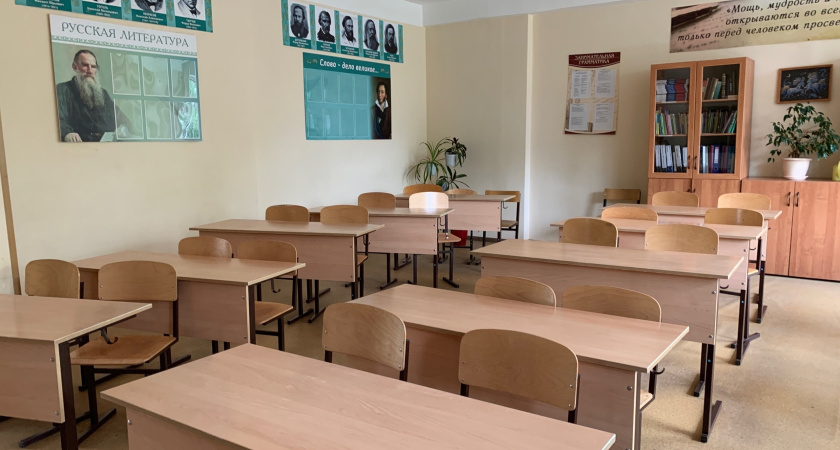 Штраф за формальность: в Удмуртии директора школы наказали за приём учителя без медосмотра