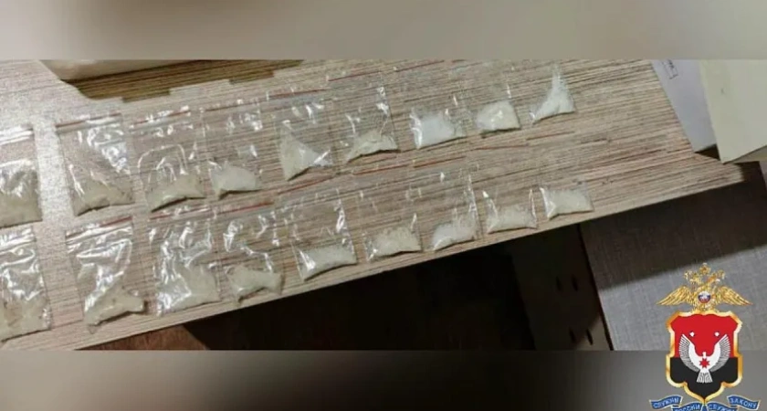 В Удмуртии задержали наркокурьера с килограммом синтетики из Свердловской области