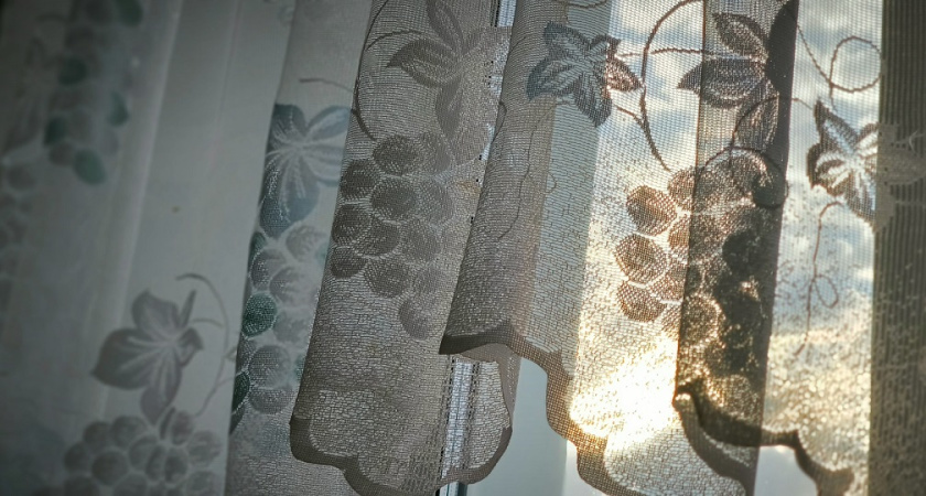 Такие шторы больше вешать не модно: тренды в текстиле для гостиной в 2026 году - простые подсказки для уютного интерьера