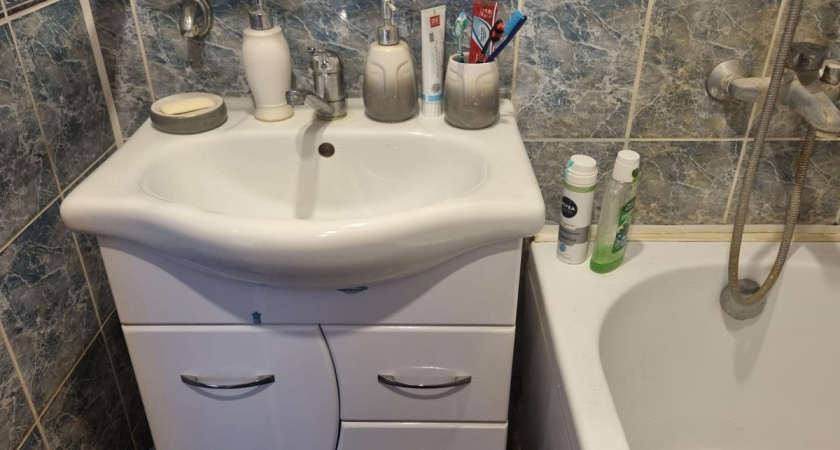 Тумба в ванной больше не в моде: сейчас все предпочитают этот вариант — куда красивее и удобнее