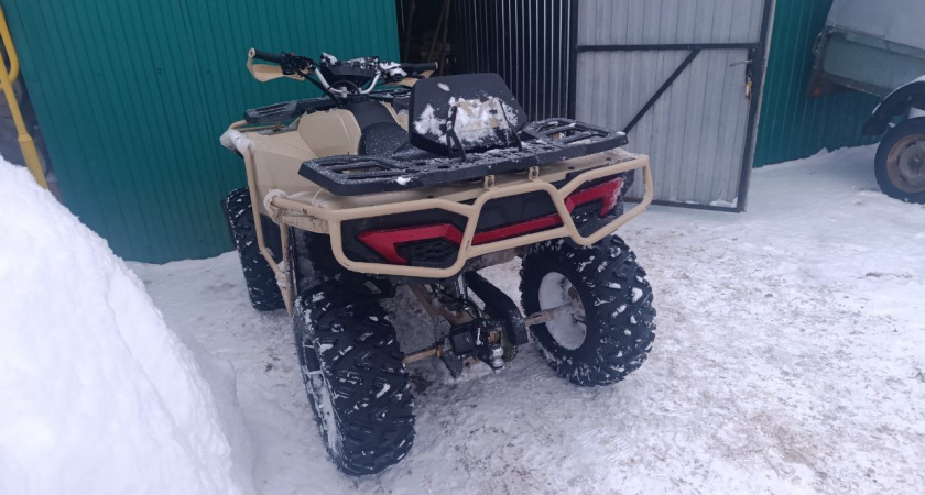 В Удмуртии пьяный водитель квадроцикла с детьми перевернулся и сбежал: погибла шестилетняя девочка