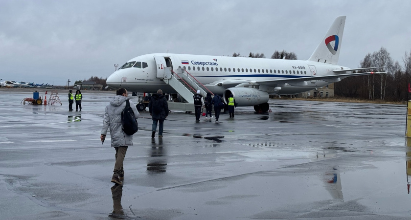 Задержка рейса на 30 минут - и вам вернут деньги: новые правила авиаперелетов с марта