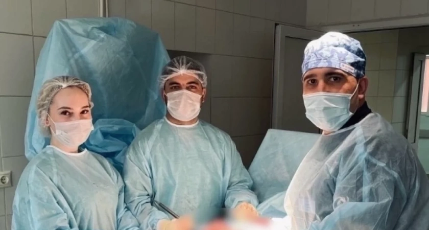 В Удмуртии хирурги спасли 20-летнего жителя республики от редкой патологии с сохранением детородной функции