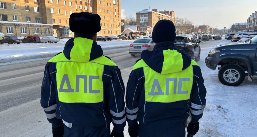 В ГАИ рассказали, когда красный - не указ: 5 законных причин проехать на запрещающий сигнал