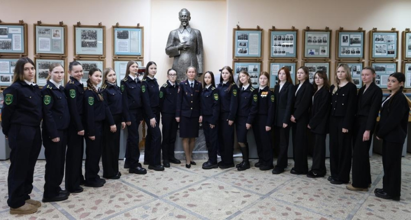 Начальник ПДН Удмуртии рассказала студентам о тонкостях работы с детьми