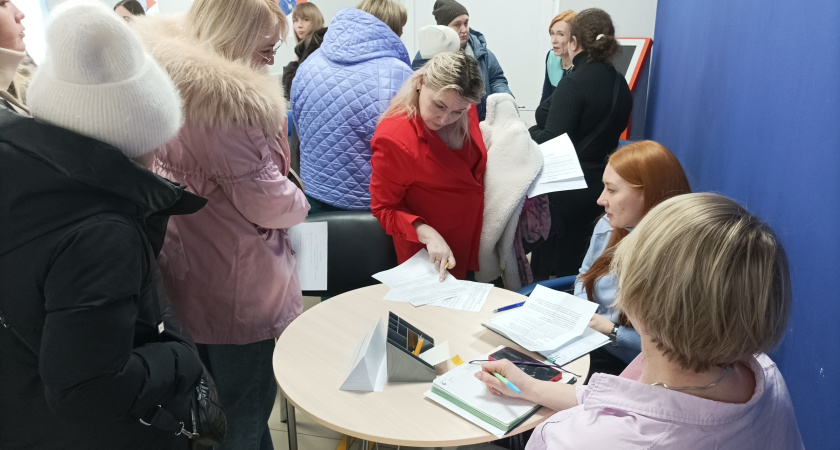 В Удмуртии женщинам к 8 Марта подарили не цветы, а работу: почти 1,5 тысячи нашли варианты трудоустройства