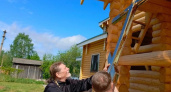 Для нового храма в деревне Адам Глазовского района освятили крест и маковку
