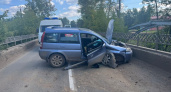 Пьяная автоледи наехала в Глазове на железно-бетонную конструкцию моста