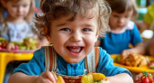 Чем кормят детей в школах и садах Удмуртии?
