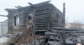 Два человека погибли на пожаре в Каракулинском районе
