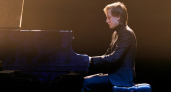 В Глазове выступит один из самых выдающихся пианистов Дмитрий Маслеев (6+)
