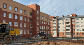 В поселке Игра почти завершилось строительство нового дома для переселенцев