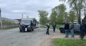 В Глазове "Нива" вылетела в кювет после столкновения с "ГАЗелью"