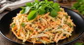 И на юбилей, и на свадьбу — готовлю «Хитрую лисичку»: простой и вкусный салат с курицей и корейской морковью