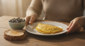 Что нельзя есть на завтрак после 60: 5 продуктов, которые отнимают силы уже с утра