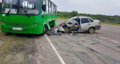 В Глазовском районе при столкновении автобуса и легковушки пострадали пять человек