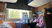 «Запрещаю находиться на наших нижних полках, вообще»: весь вагон ахнул — реальная история РЖД