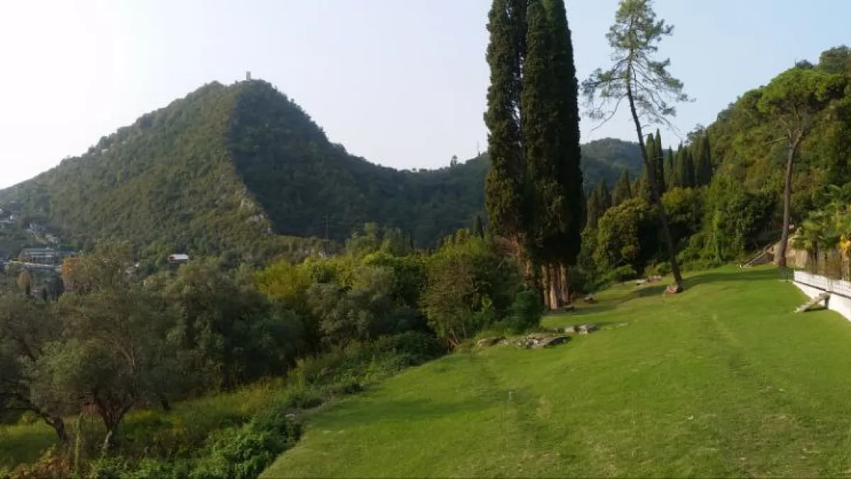 "5 лет водила туры в Абхазию, потом ко мне подошли": нерайский рай в "стране души"