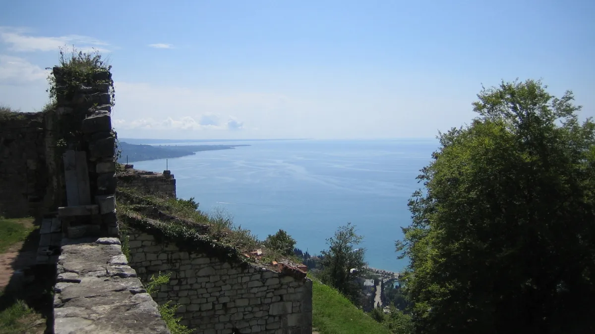 Вместо грязного моря, жары и толп туристов: что россияне стали массово выбирать вместо пляжного отдыха