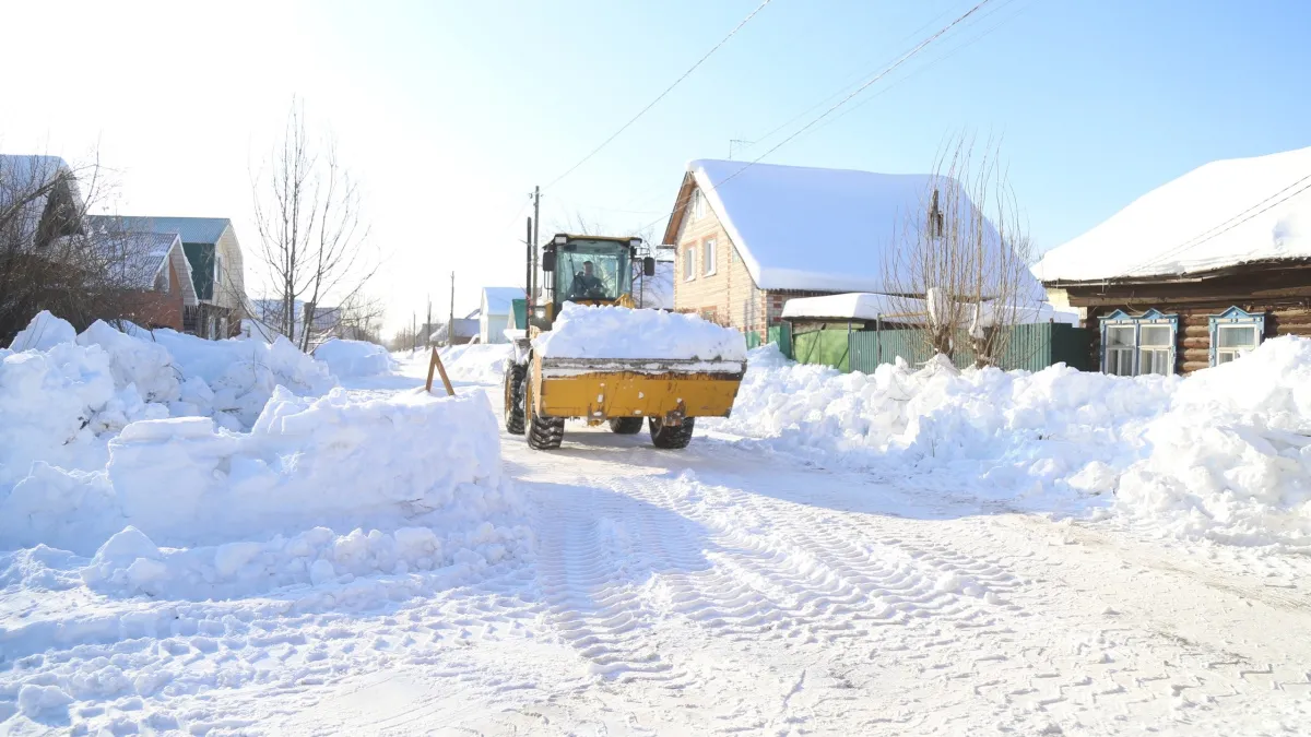 В Удмуртии готовятся к паводку: из частного сектора вывозят снег, чтобы не затопило