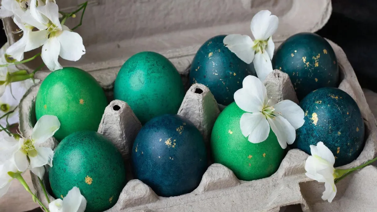Готовимся к Пасхе:3 натуральных красителя для 10 оттенков яиц — красиво, безопасно и съедобно 